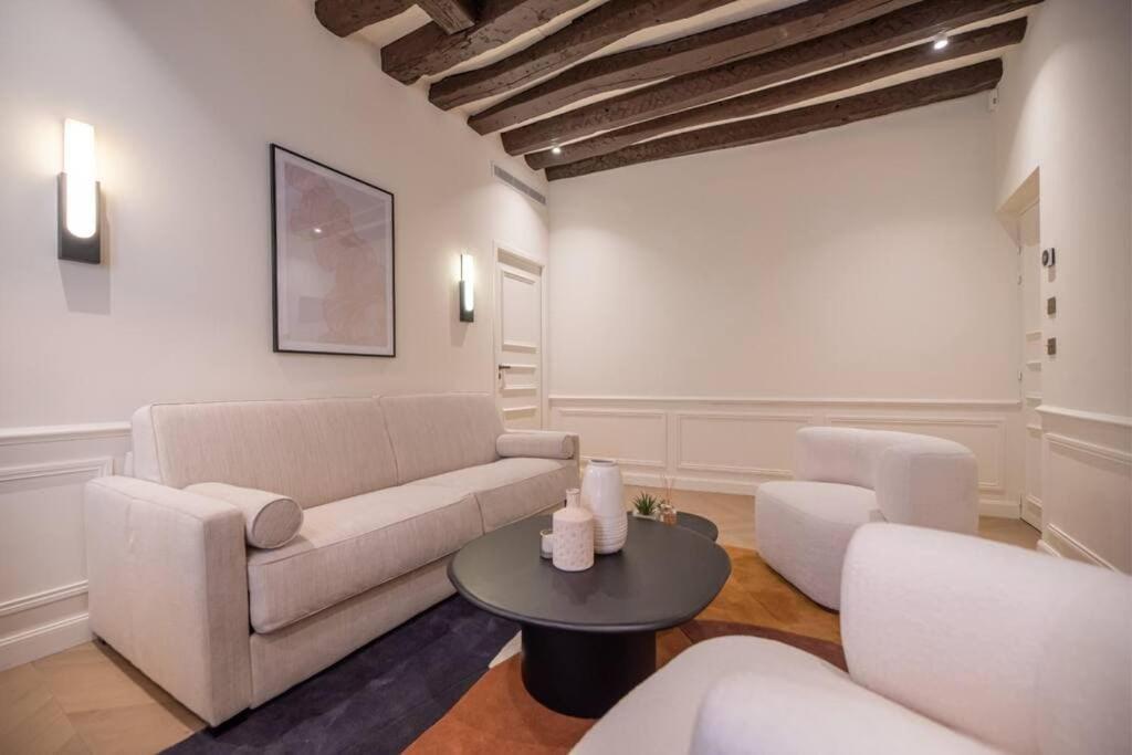Luxury One Bedroom Flat Near Le Louvre I Parigi